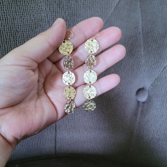 Gold💛 Filled Hammered🔨 Quintuplet5️⃣ Disc📀 Earrings - NWOT - Picture 7 of 10